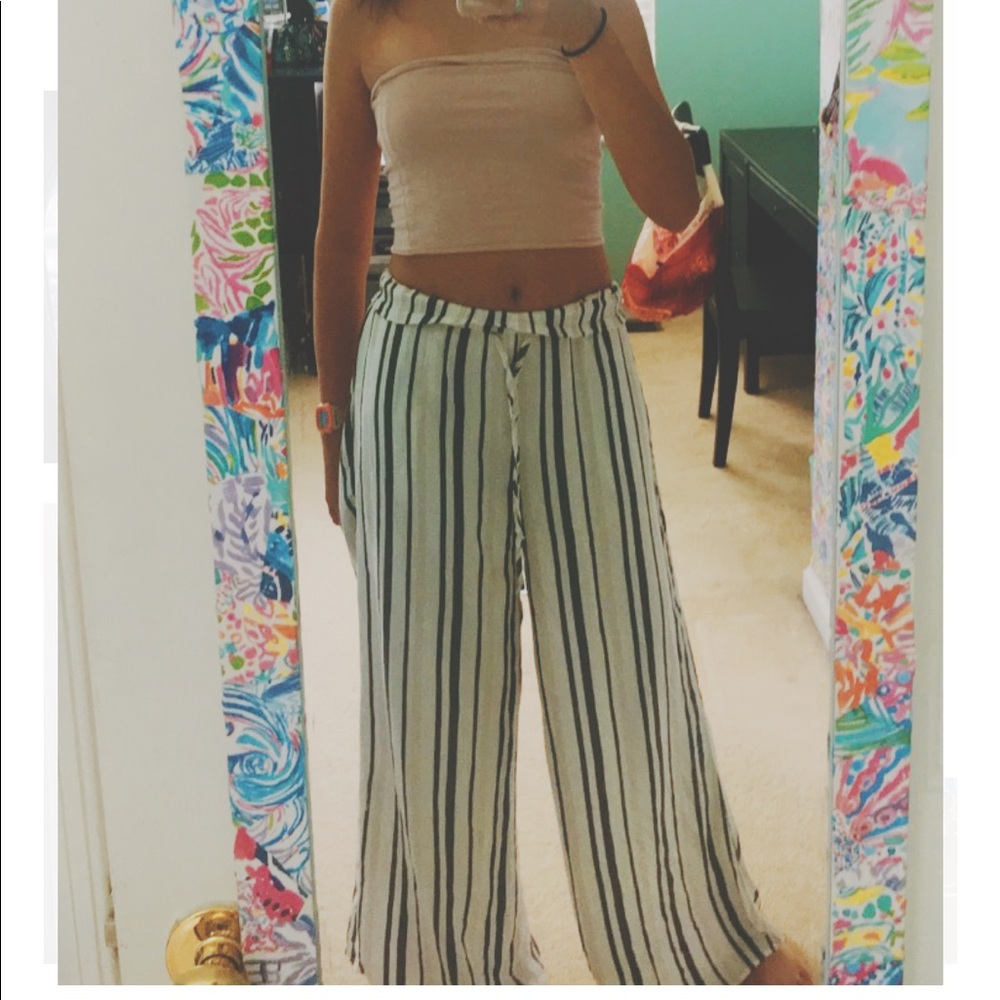 American eagle flare out pants